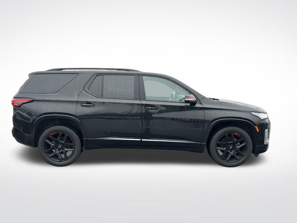 Used 2023 Chevrolet Traverse Premier w/ Redline Edition image 7