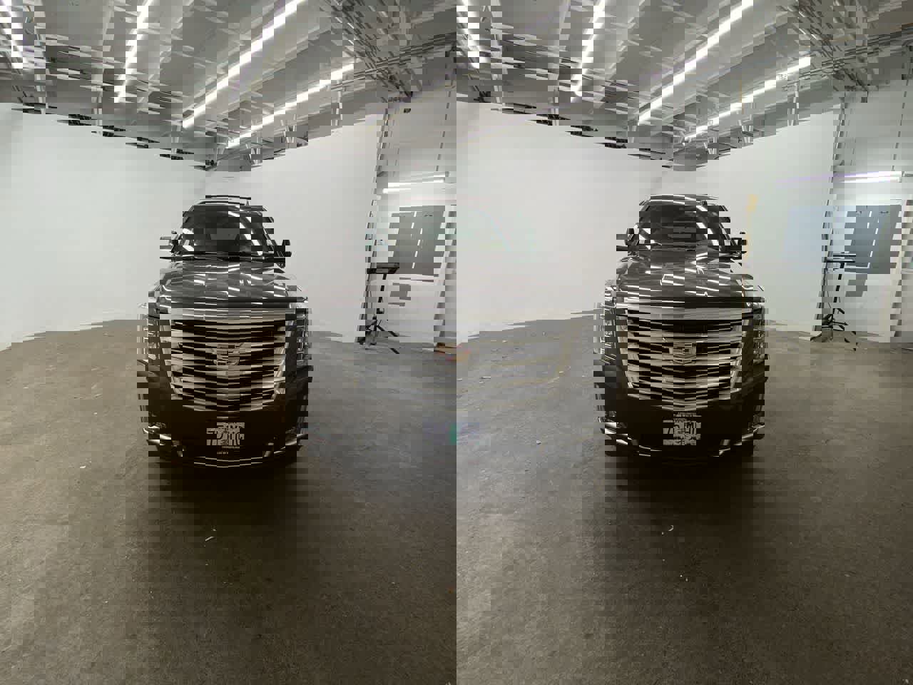 Used 2020 Cadillac Escalade Platinum image 9