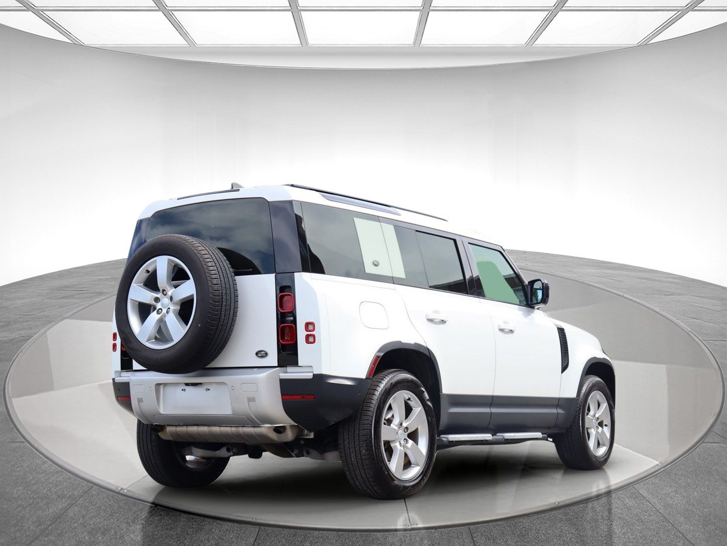 Used 2023 Land Rover Defender 110 S AWD/4WD image 6