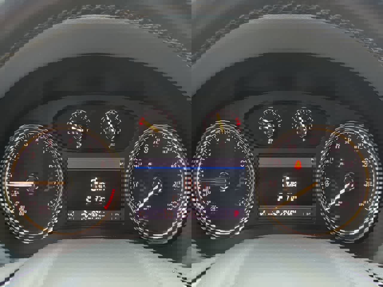 Used 2023 Buick Enclave Essence image 33