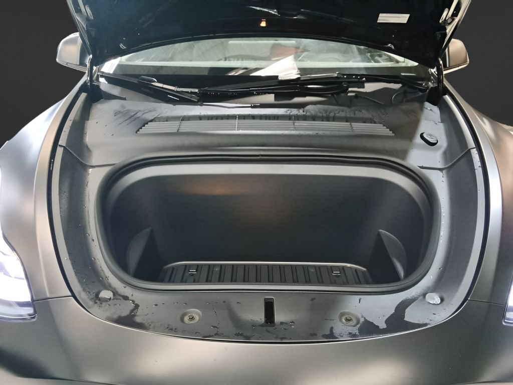 Used 2025 Tesla Model Y Performance AWD/4WD image 11