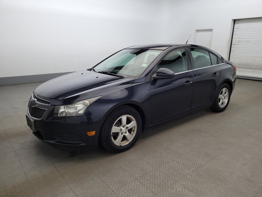 Used 2014 Chevrolet Cruze LT FWD image 2