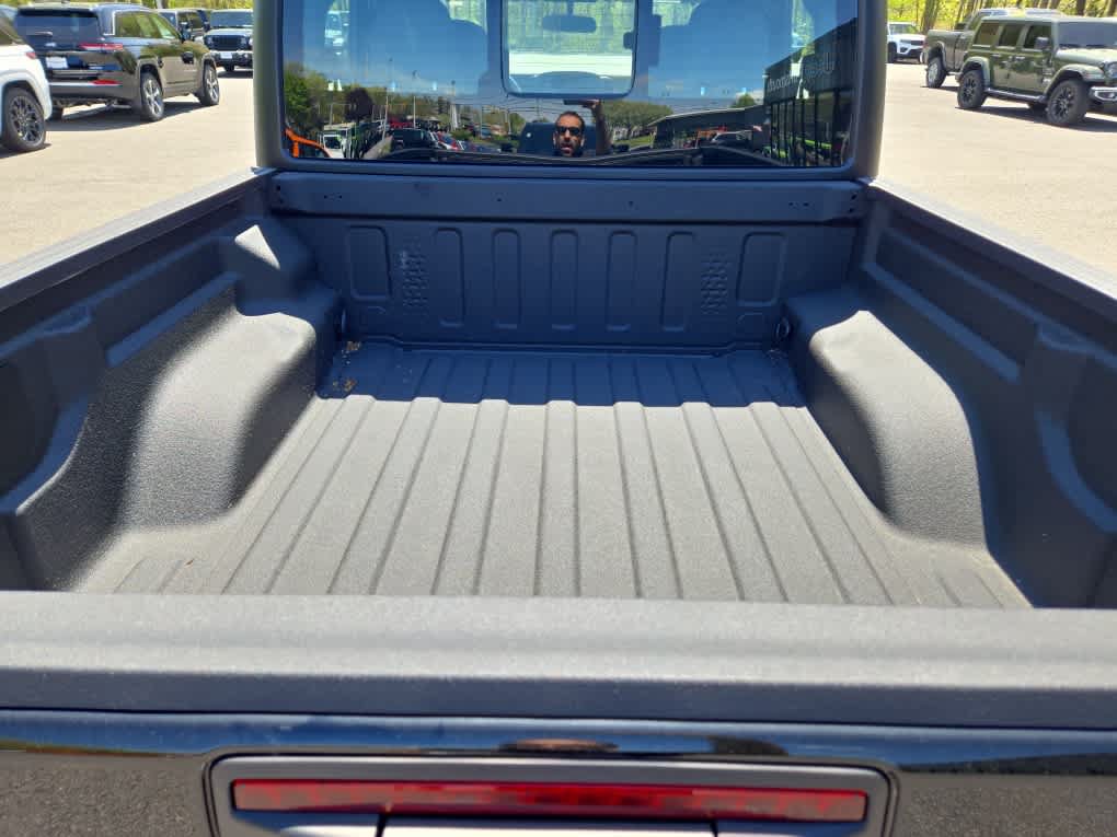 New 2026 Jeep Gladiator Sport AWD/4WD image 22