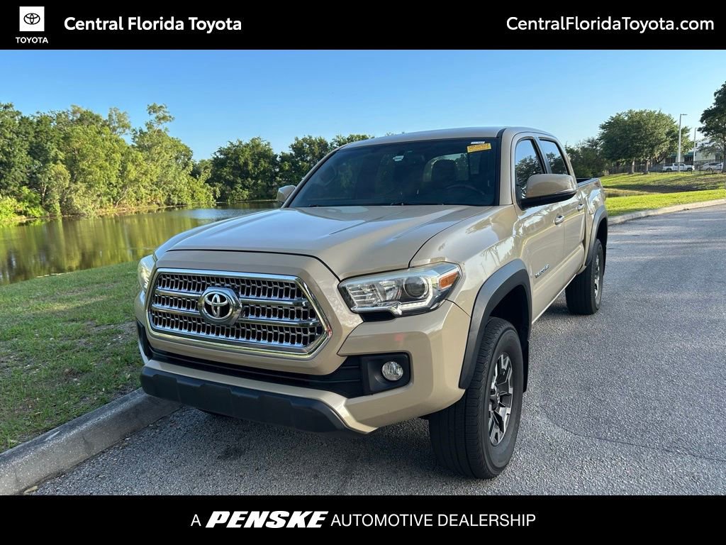 Used 2017 Toyota Tacoma TRD Sport AWD/4WD image 1
