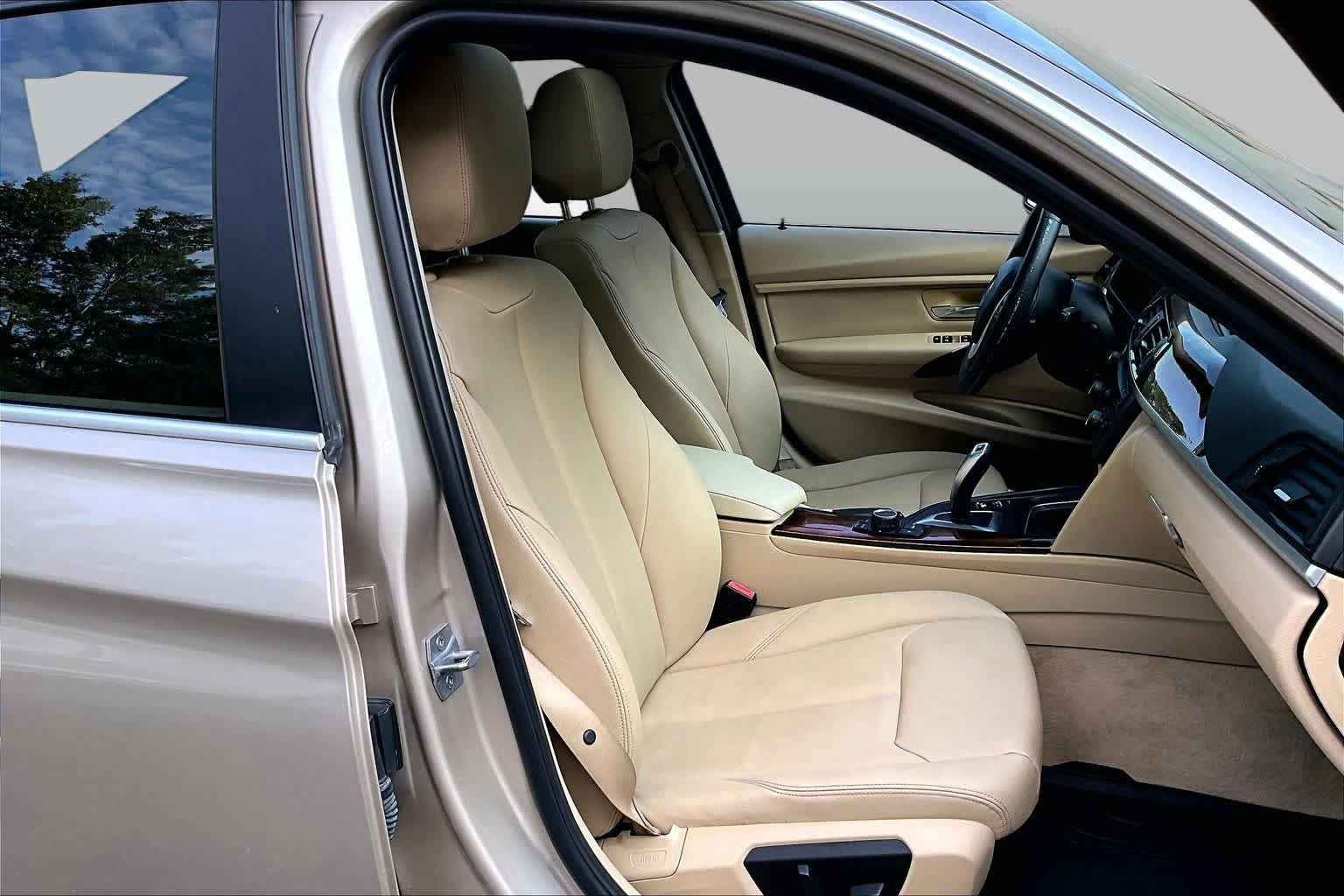 Used 2015 BMW 328i Sedan RWD image 9
