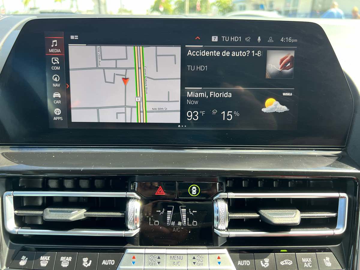 Used 2022 BMW 840i Convertible w/ Comfort Seating Package image 34