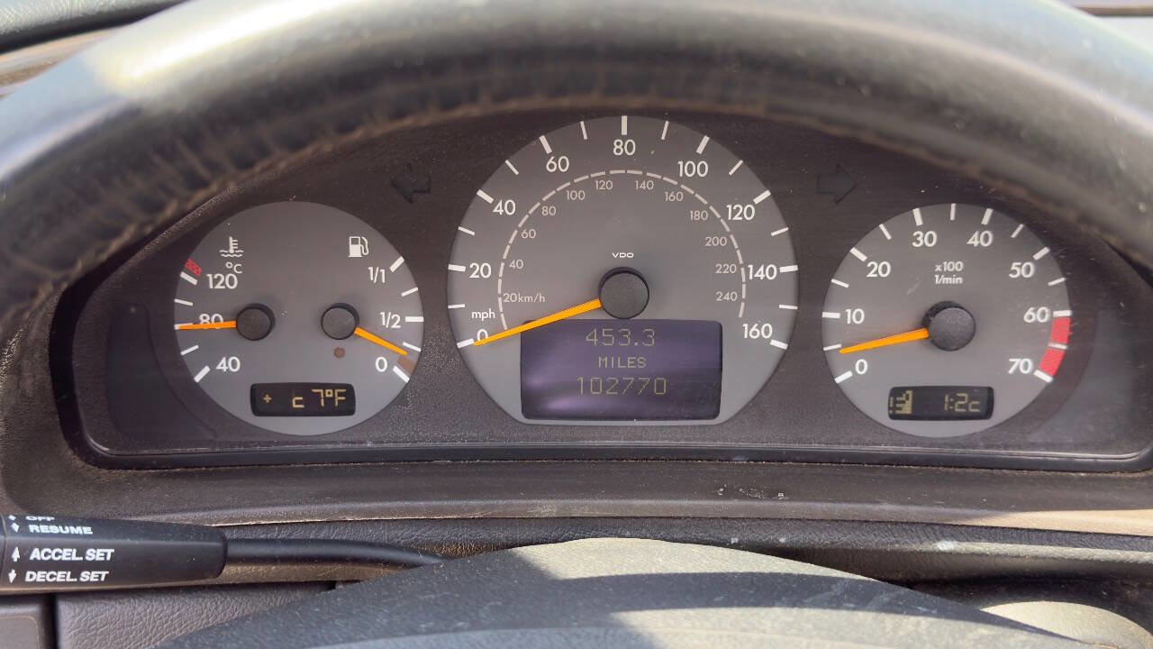 Used 2000 Mercedes-Benz CLK 430 Cabriolet image 37