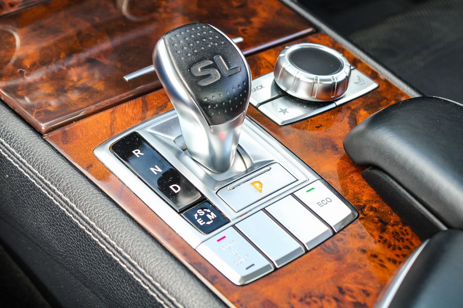 Used 2014 Mercedes-Benz SL 550 image 24