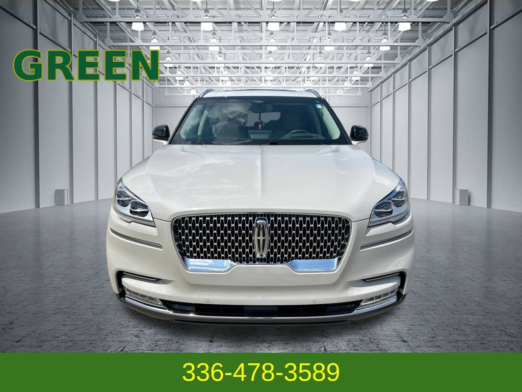 Certified 2023 Lincoln Aviator Reserve w/ Equipment Group 201A AWD/4WD image 8