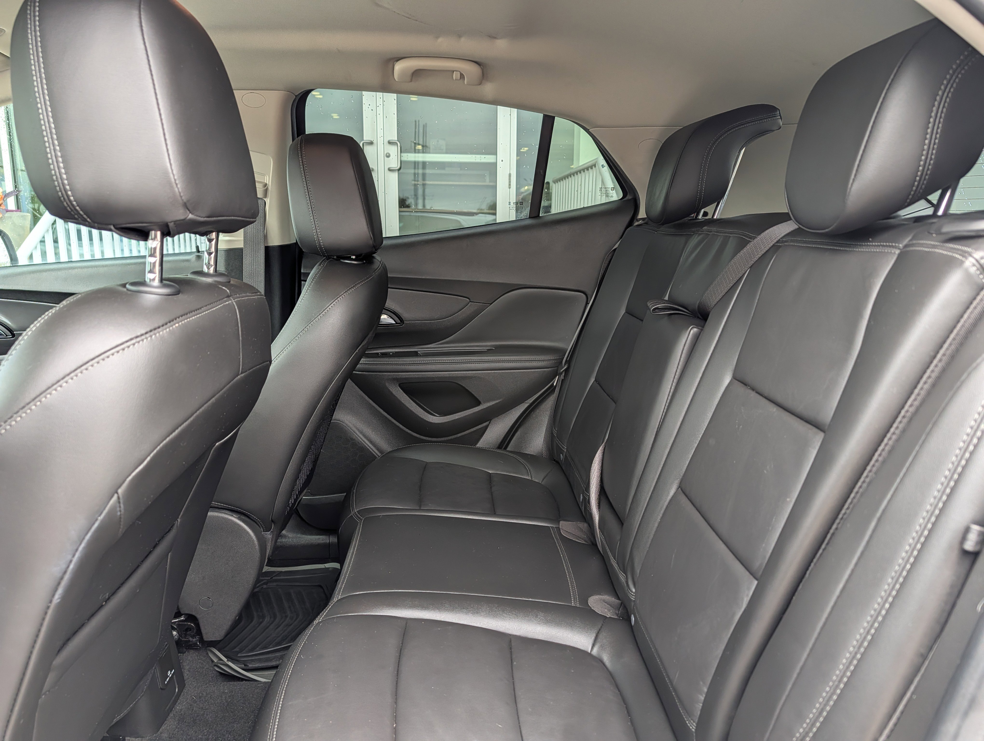 Used 2019 Buick Encore Essence w/ Safety Package II AWD/4WD image 9