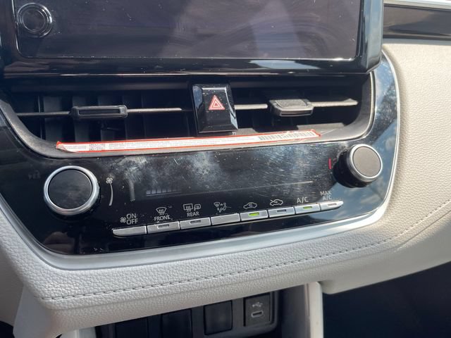 Used 2025 Toyota Corolla Cross L AWD/4WD image 17