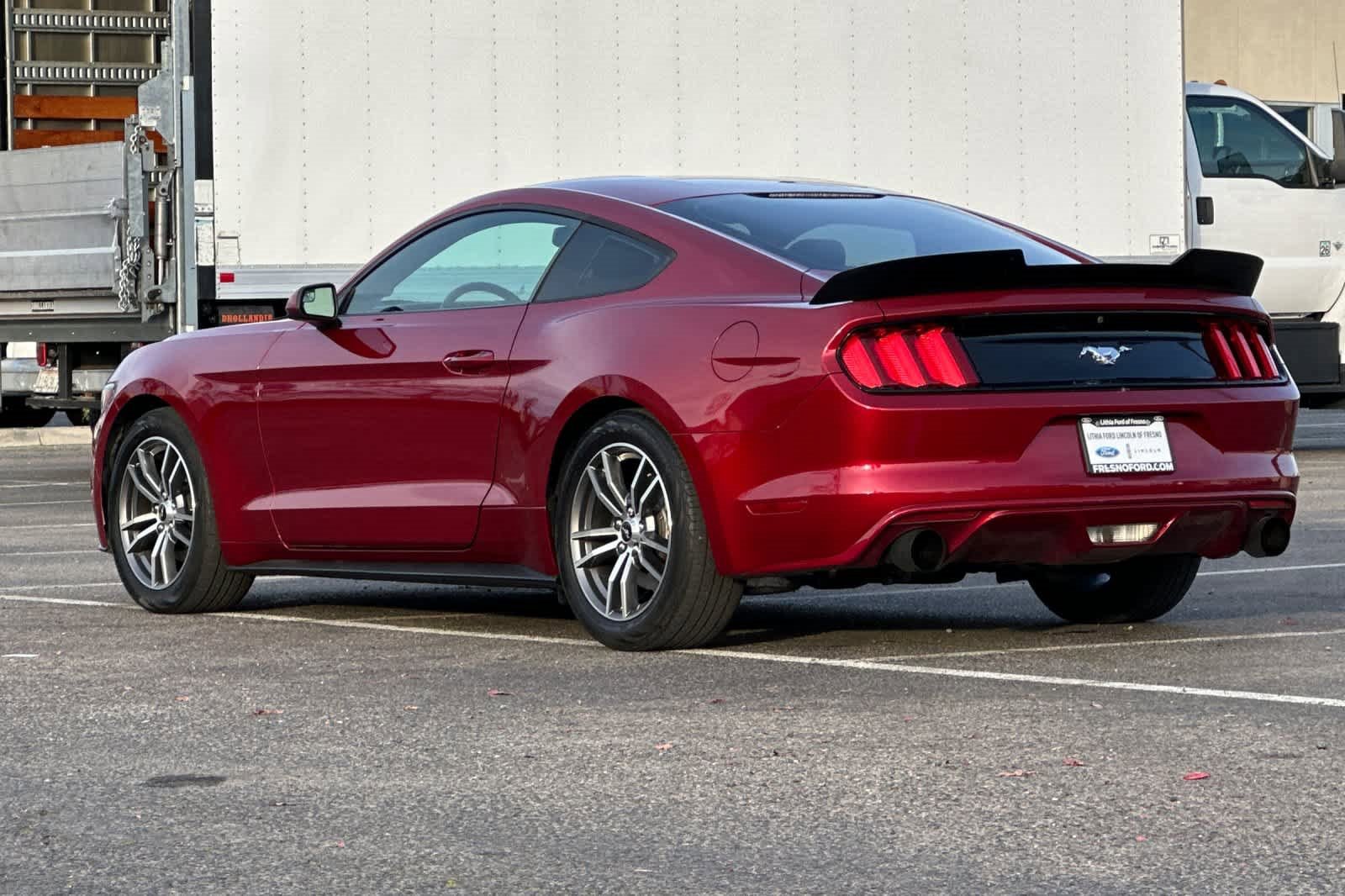 Used 2016 Ford Mustang Coupe image 6