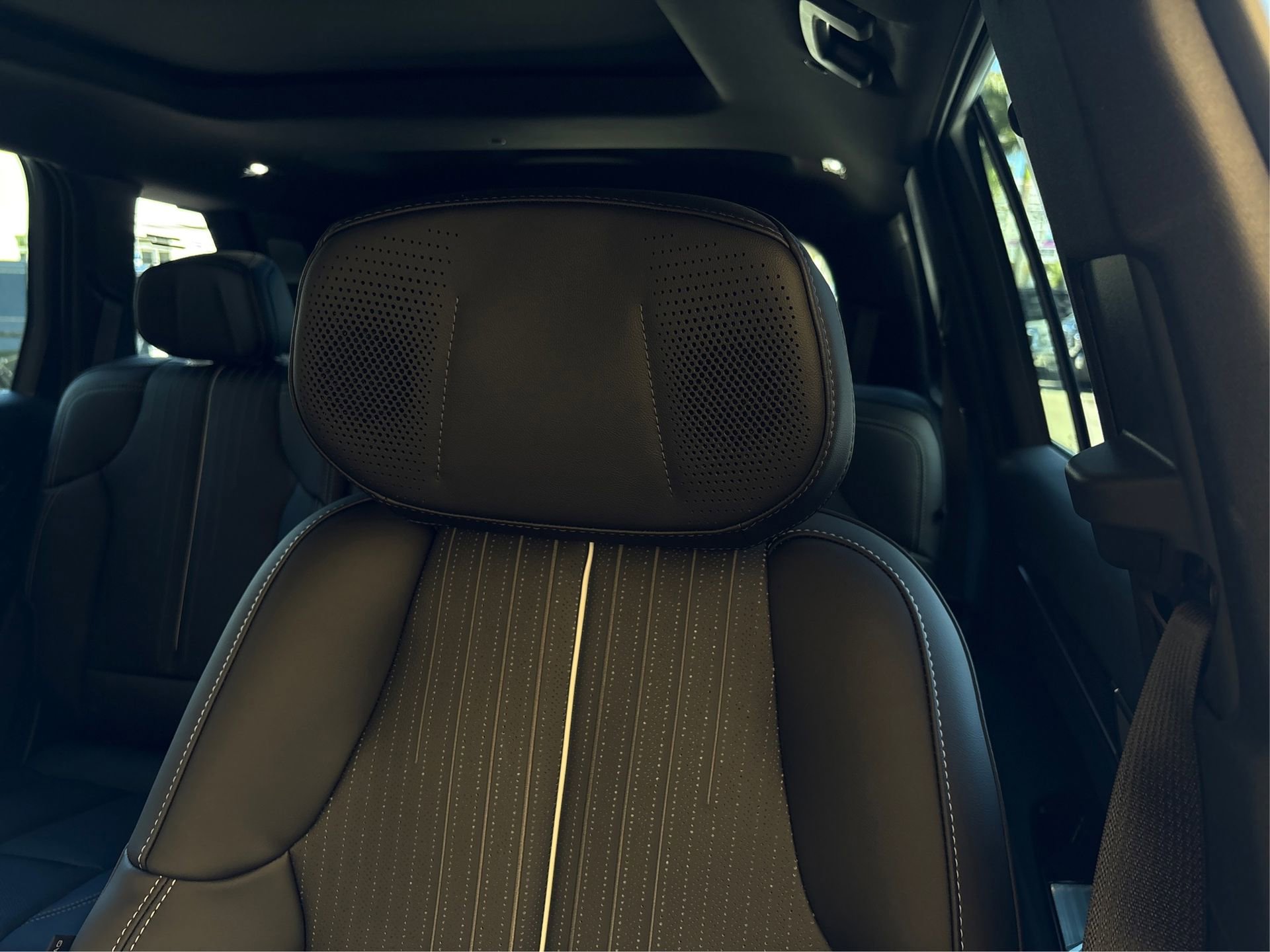 New 2026 Cadillac Vistiq Luxury image 31