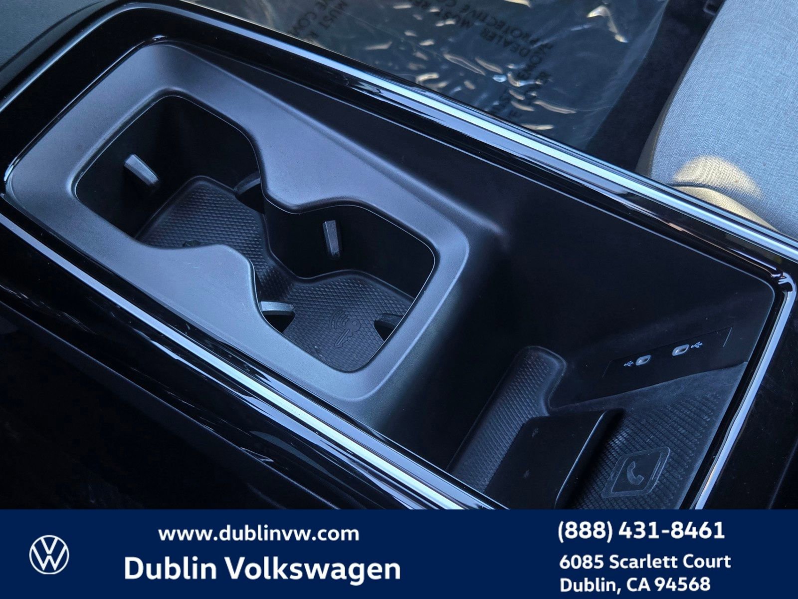 Certified 2023 Volkswagen ID.4 Pro image 16