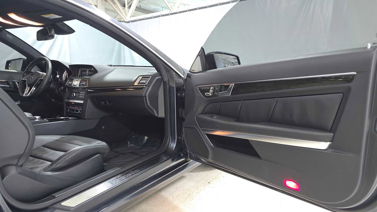 Used 2016 Mercedes-Benz E 400 4MATIC Coupe image 10