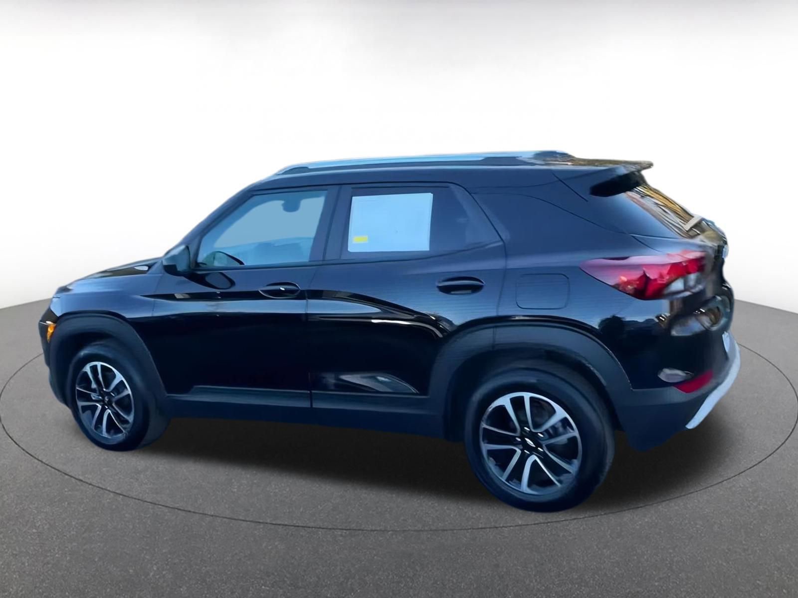 Used 2025 Chevrolet TrailBlazer LT image 10