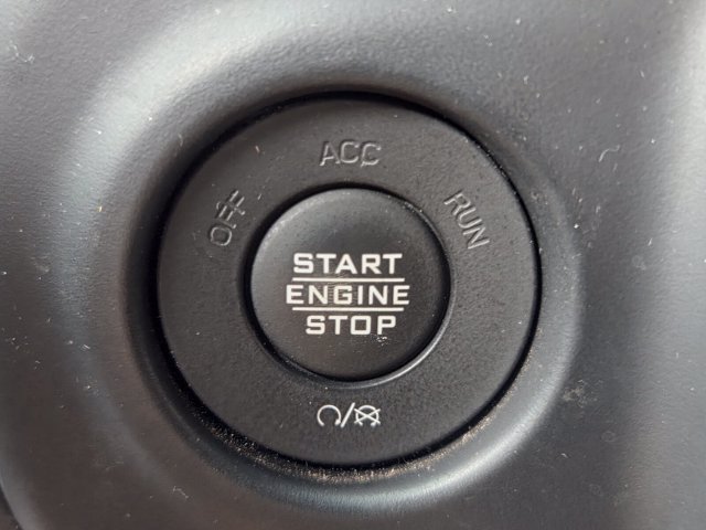 Used 2020 Jeep Wrangler Sport AWD/4WD image 23