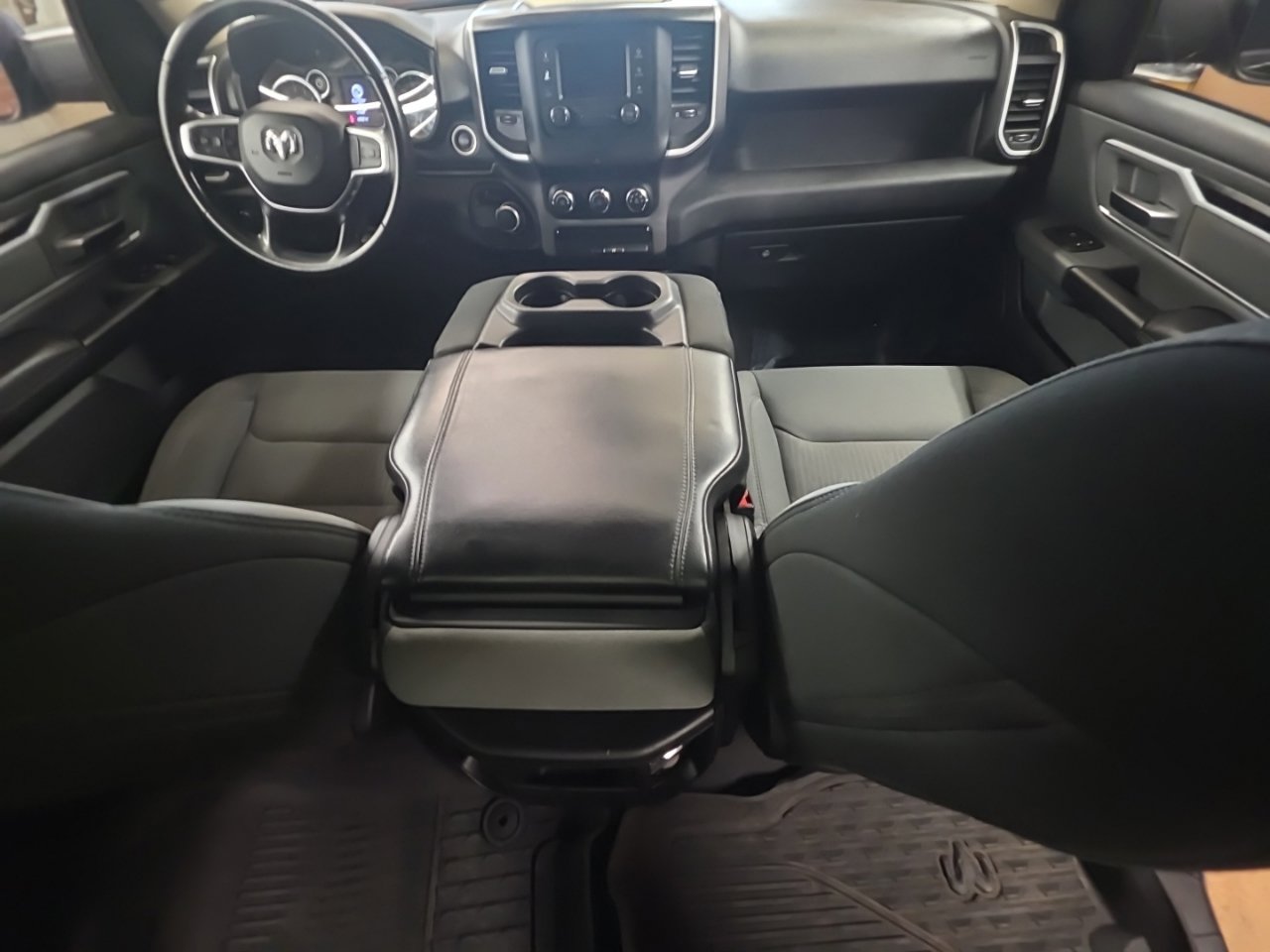 Used 2020 RAM 1500 Big Horn RWD image 21