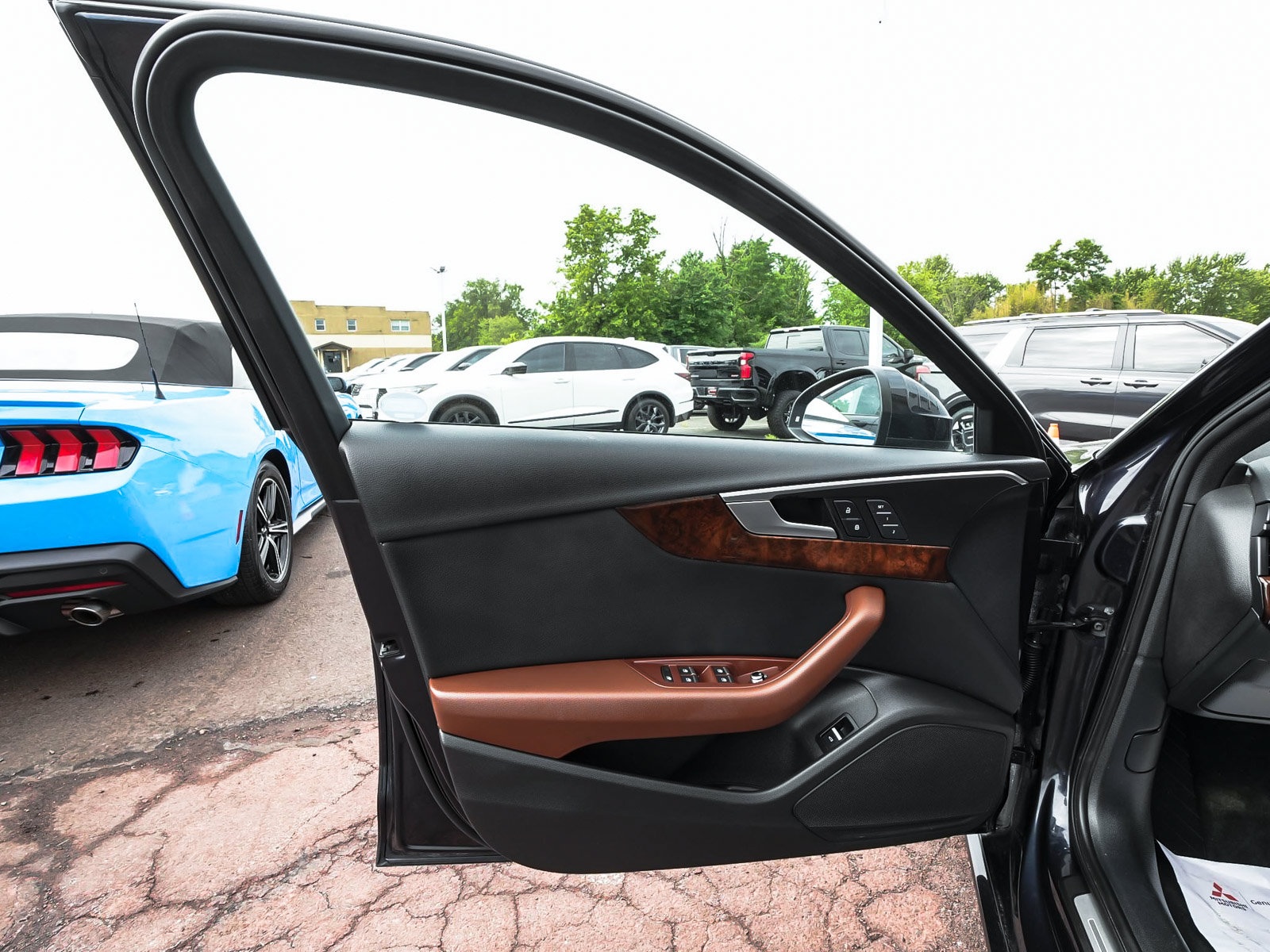Used 2018 Audi A4 2.0T Premium w/ Convenience Package AWD/4WD image 10