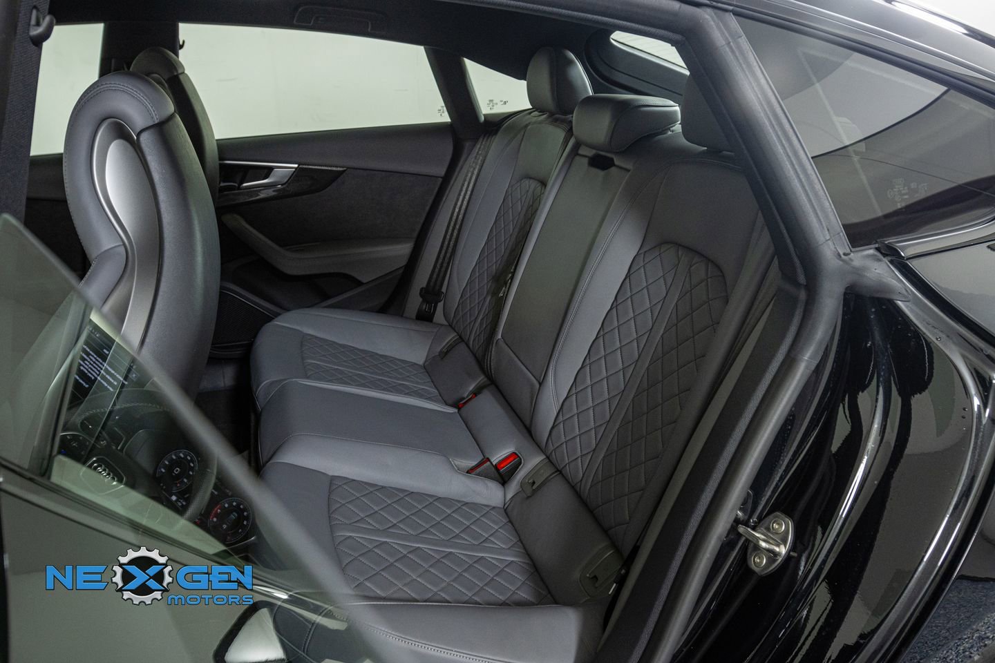 Used 2024 Audi S5 Premium Plus w/ Premium Plus Package AWD/4WD image 32