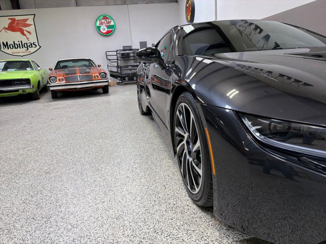 Used 2015 BMW i8 image 31