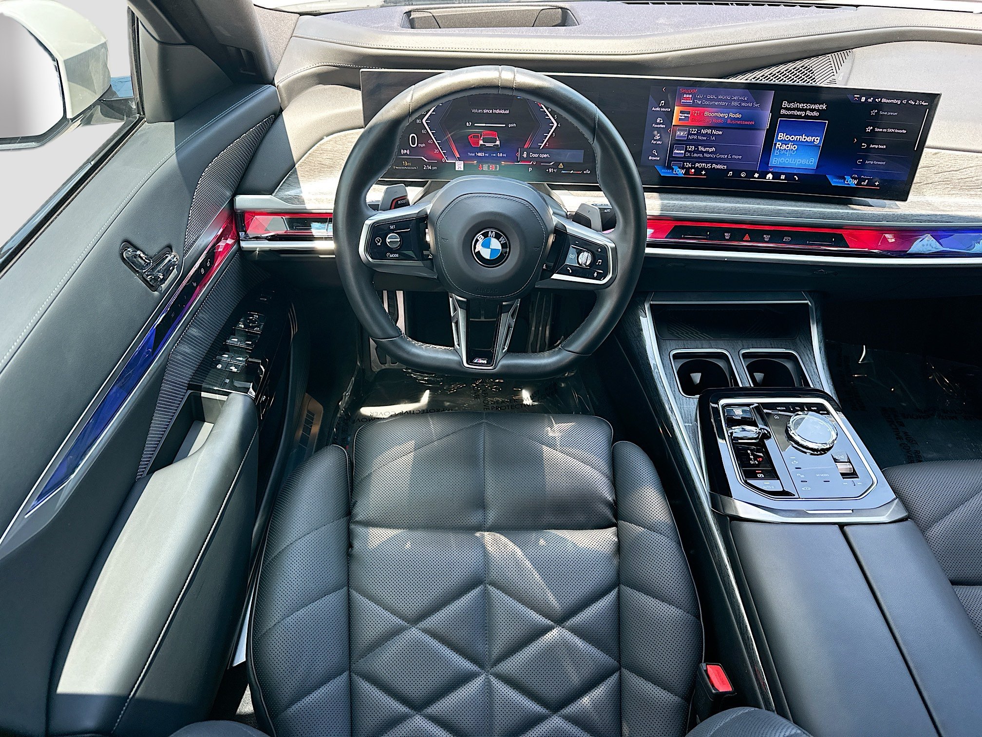 Used 2023 BMW 740i w/ Parking Assistance Package RWD image 20