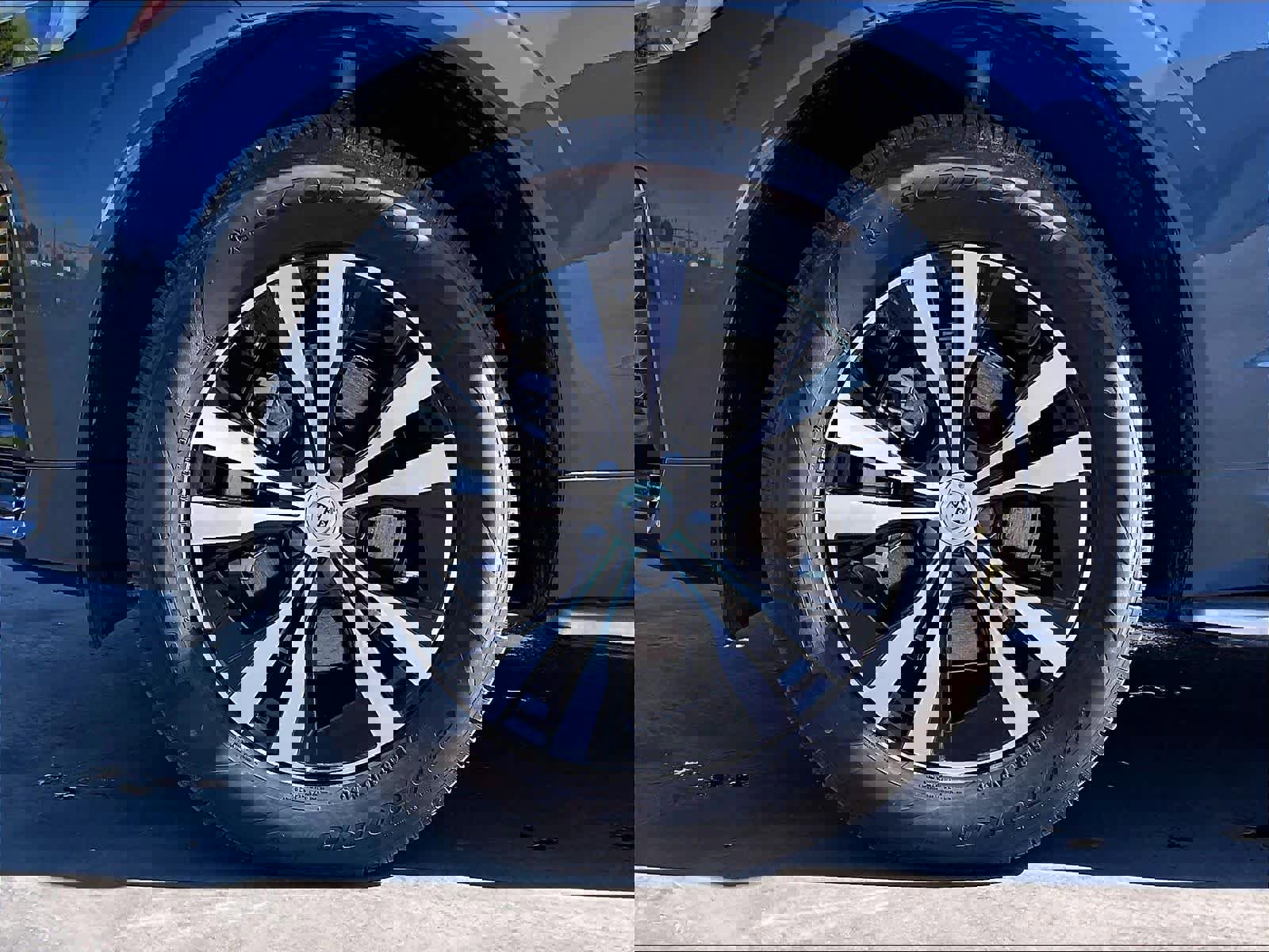 New 2025 Volvo XC60 B5 Core w/ Protection Package Premier image 14