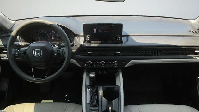 Used 2025 Honda Accord SE image 9