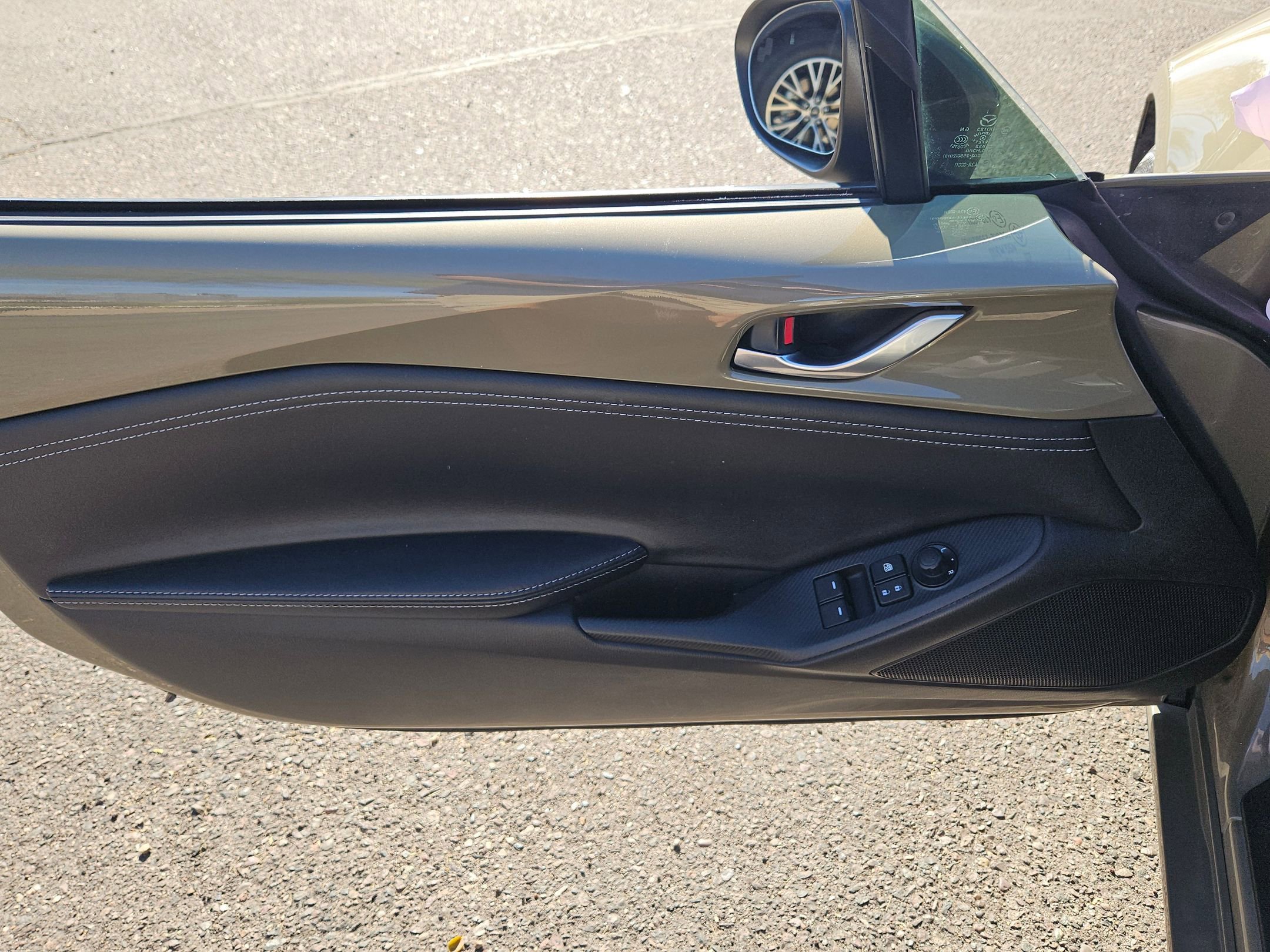 Used 2024 MAZDA MX-5 Miata Grand Touring image 11