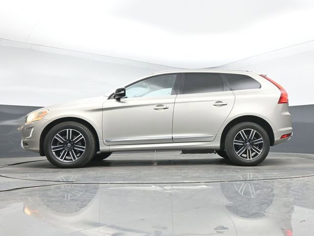 Used 2017 Volvo XC60 T5 Dynamic FWD image 14