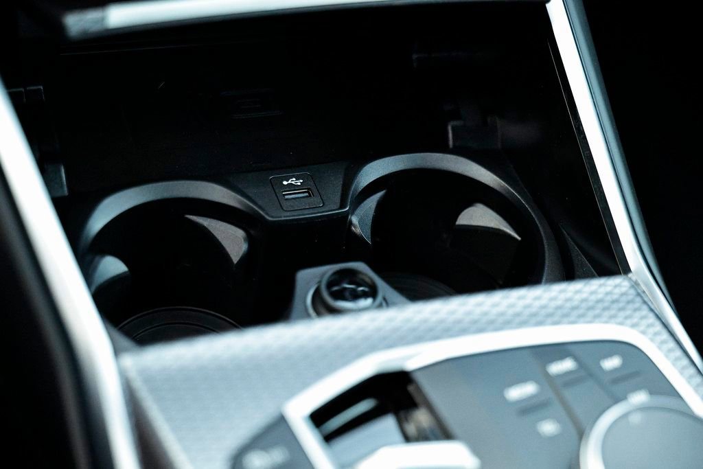 New 2026 BMW 330i Sedan w/ M Sport Package image 40