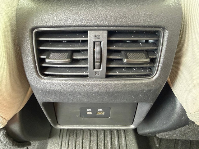 Used 2022 Nissan Rogue SV AWD/4WD image 17