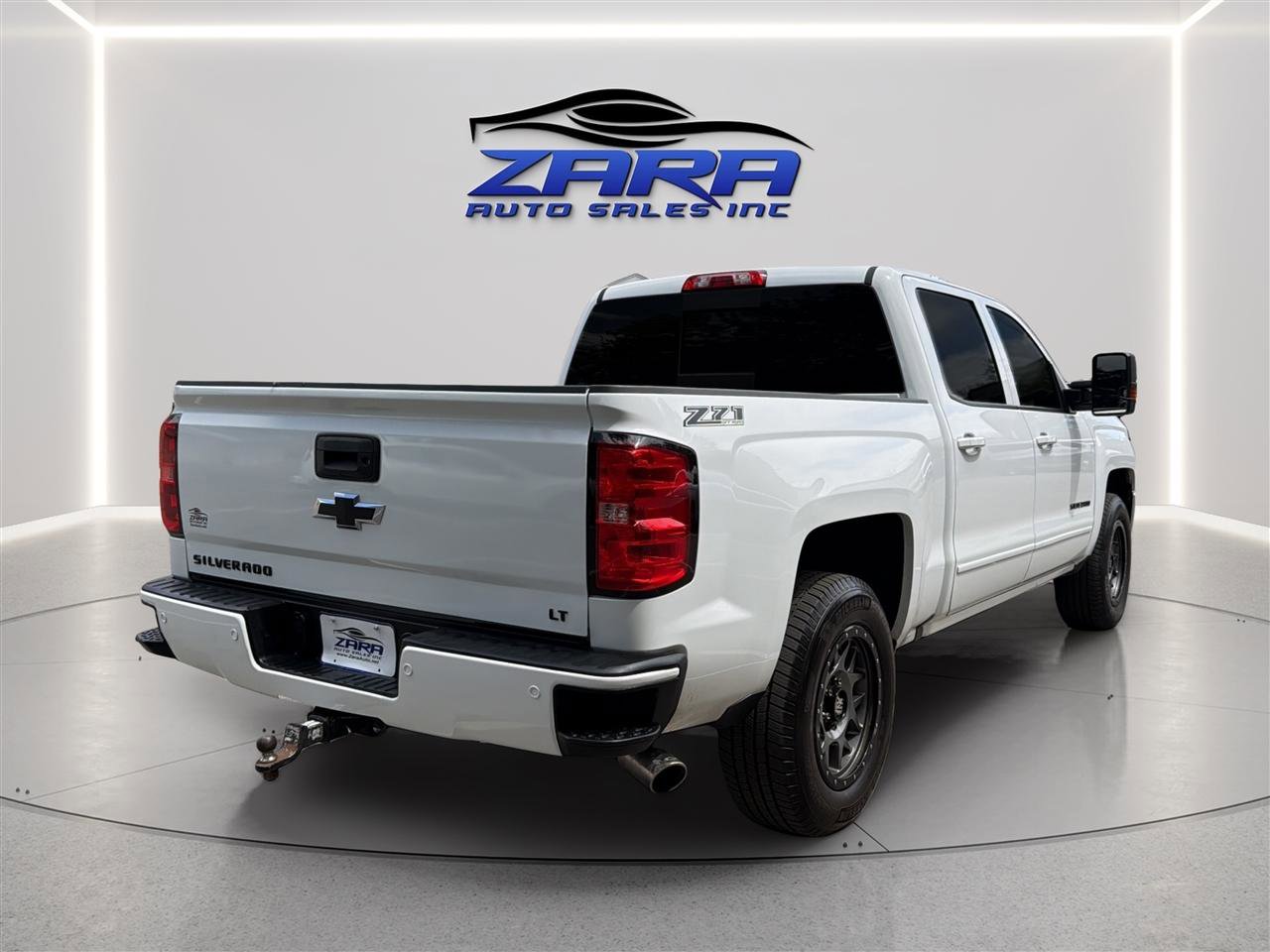 Used 2018 Chevrolet Silverado 1500 LT w/ All Star Edition AWD/4WD image 7