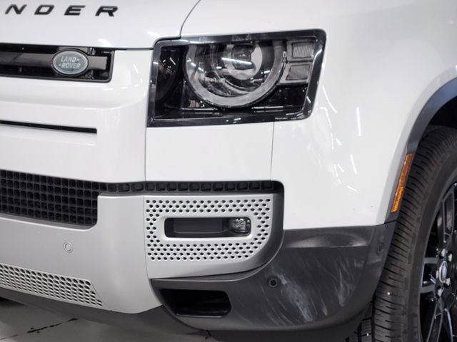 Used 2025 Land Rover Defender 110 S image 12