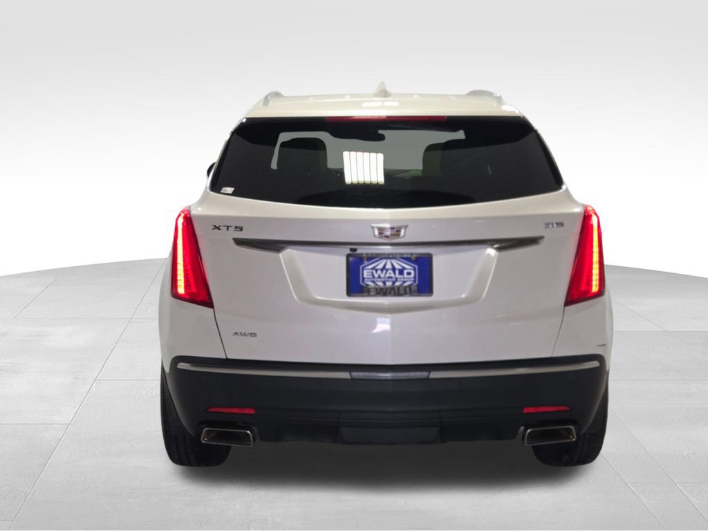 Used 2018 Cadillac XT5 Luxury w/ Driver Awareness Package AWD/4WD image 25
