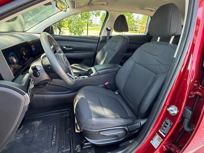 Used 2025 Hyundai Tucson SE FWD image 22