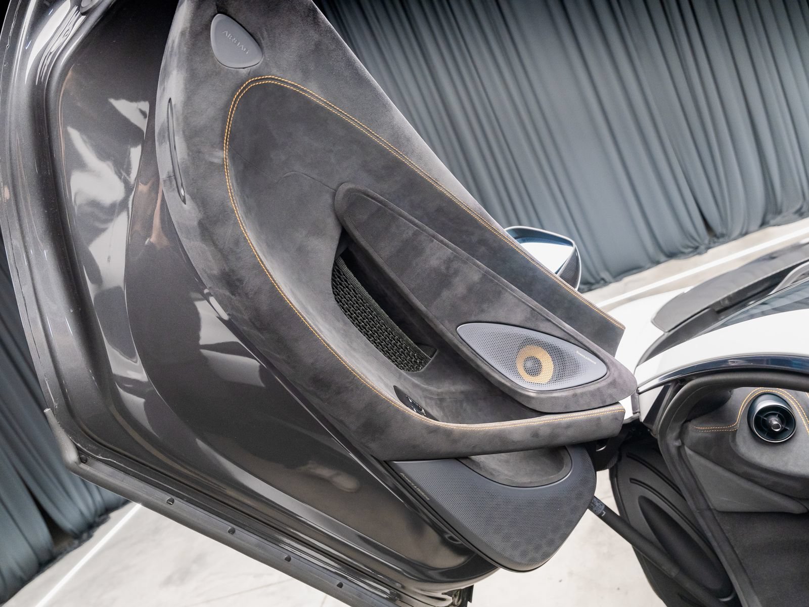 Used 2019 McLaren 600LT RWD image 67