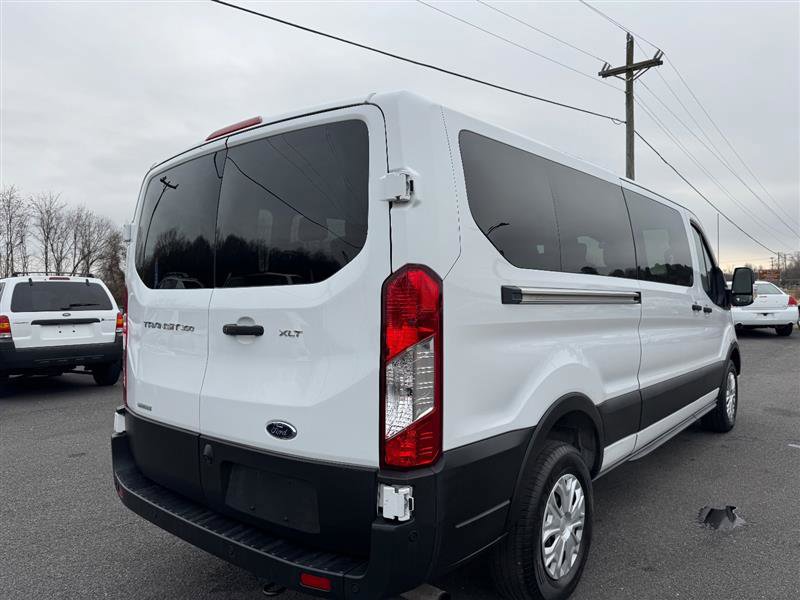 Used 2023 Ford Transit 350 XLT image 24