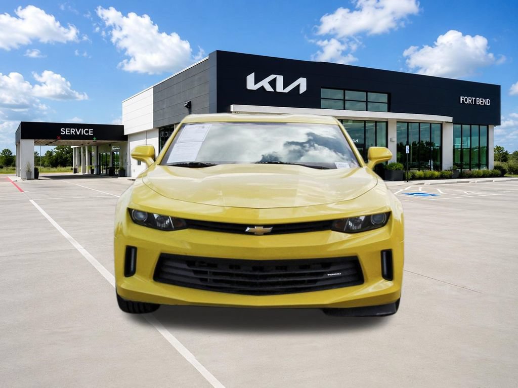 Used 2017 Chevrolet Camaro LT RWD image 2