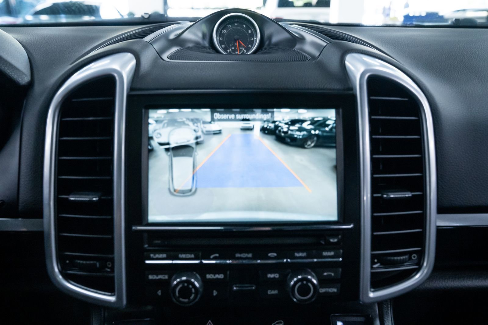 Used 2016 Porsche Cayenne AWD/4WD image 13