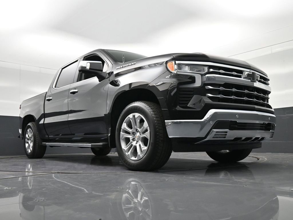 Used 2024 Chevrolet Silverado 1500 LTZ RWD image 34