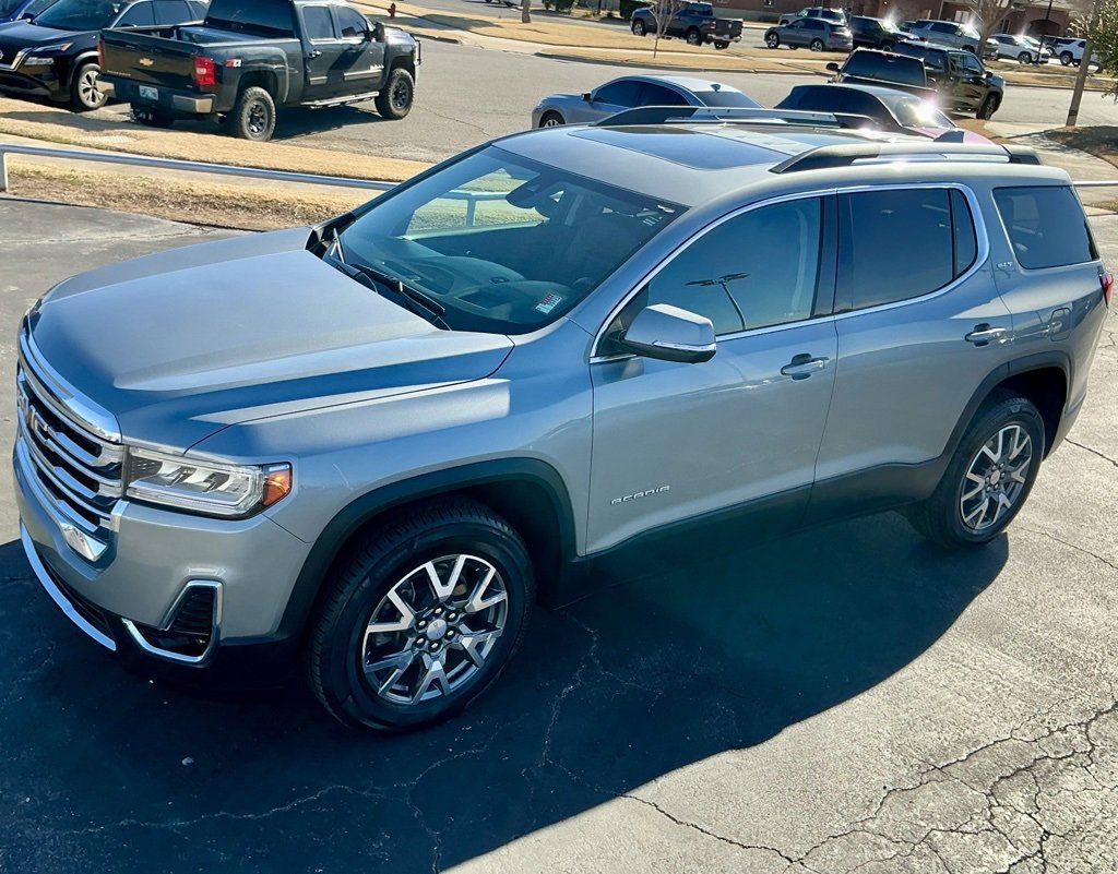 Used 2023 GMC Acadia SLT w/ Technology Package image 5