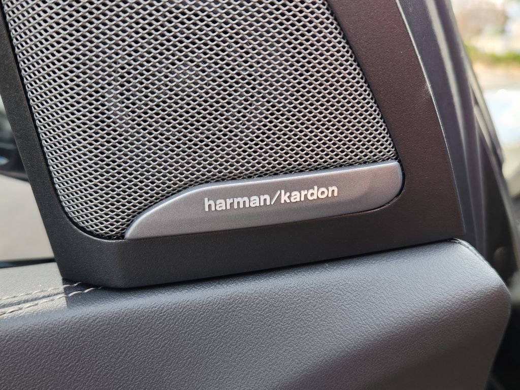 Used 2025 BMW X5 xDrive40i w/ Executive Package AWD/4WD image 28