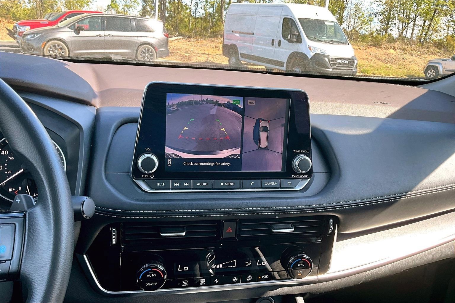 Used 2021 Nissan Rogue SV image 14