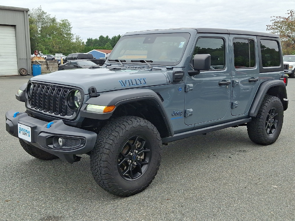 Used 2024 Jeep Wrangler Unlimited AWD/4WD image 3