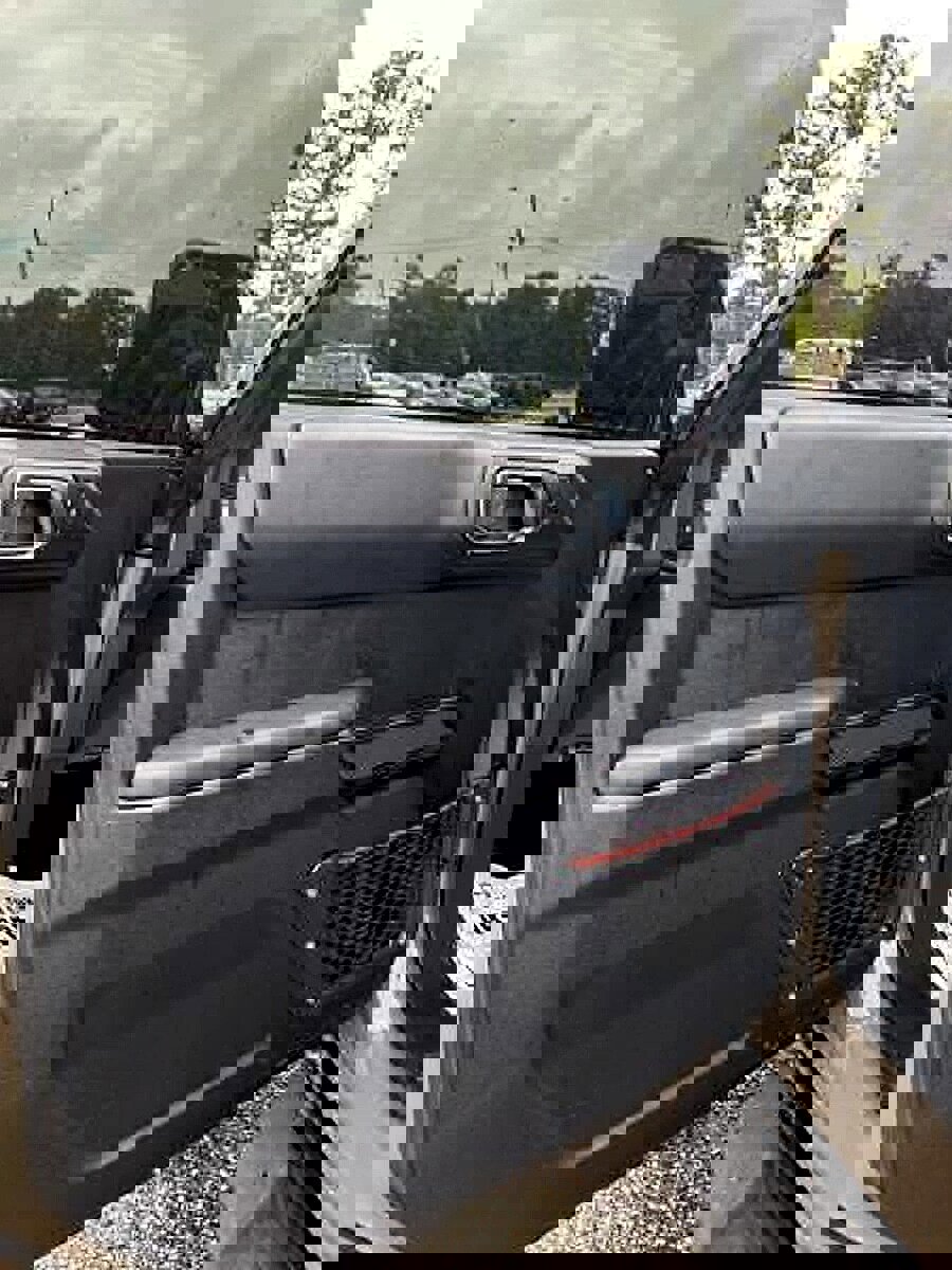 New 2025 Ford Bronco Raptor image 10