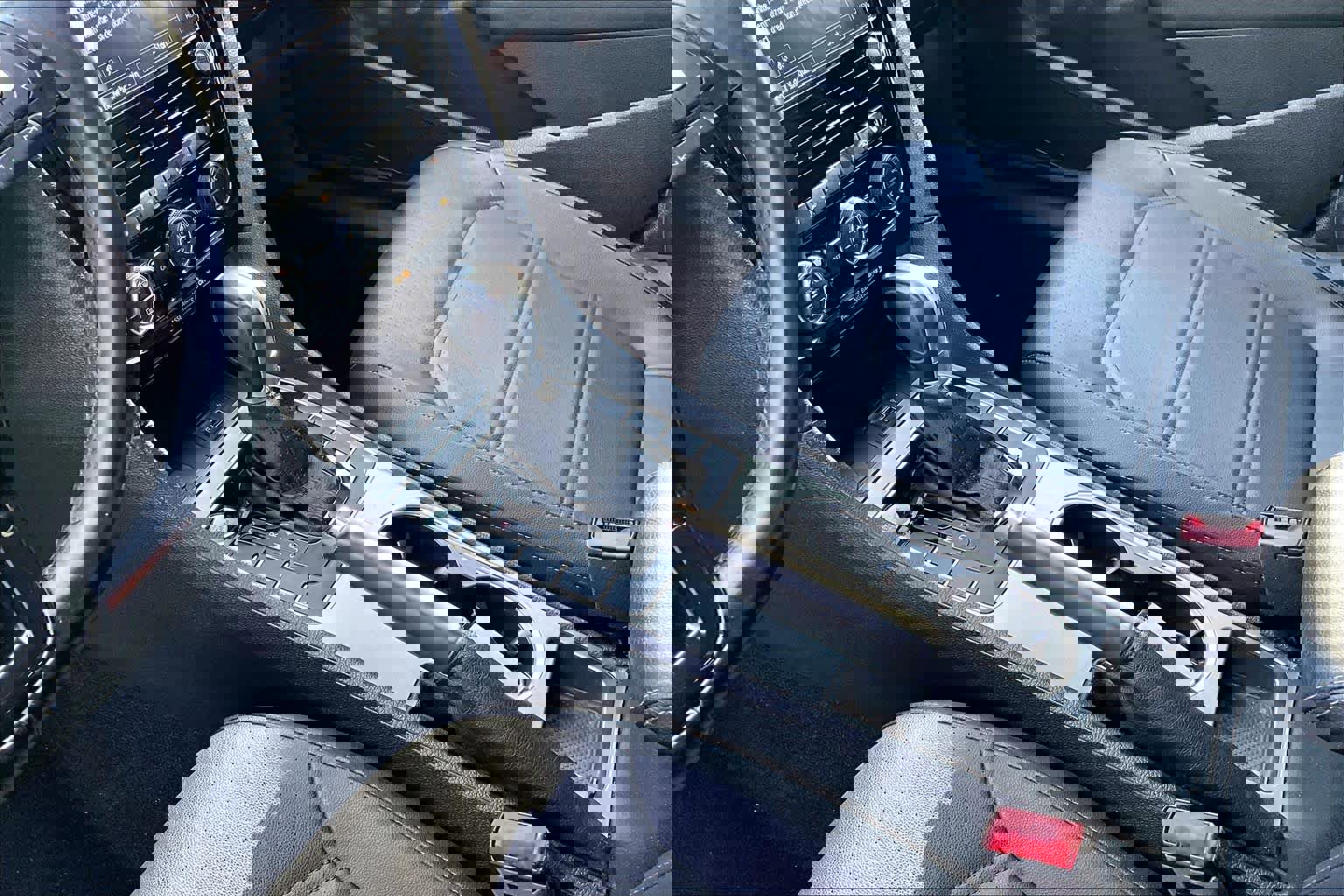 Used 2020 Volkswagen Passat 2.0T R-Line image 17