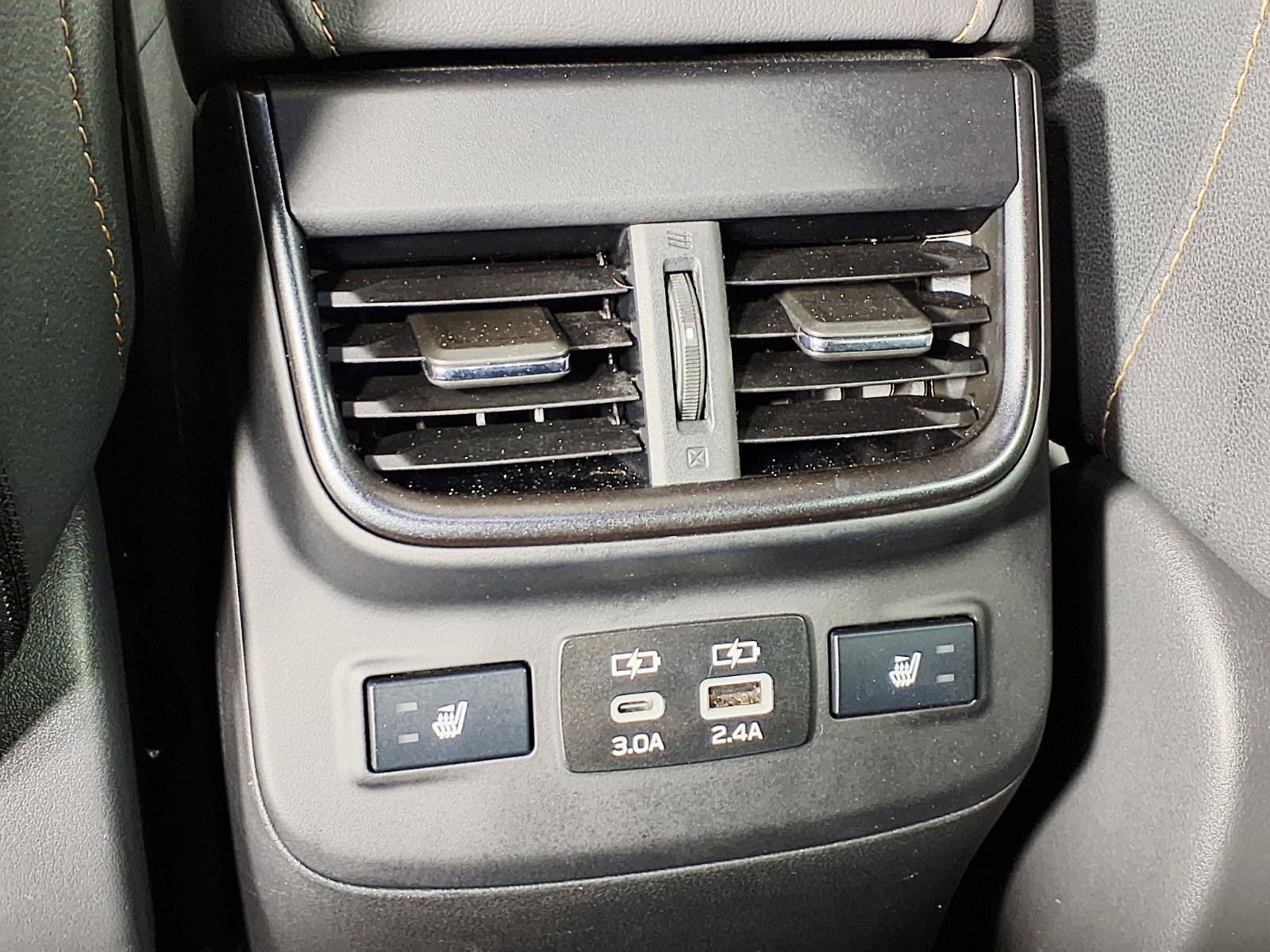Used 2025 Subaru Outback Wilderness AWD/4WD image 13