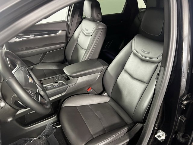 Used 2025 Cadillac XT5 Premium Luxury image 12