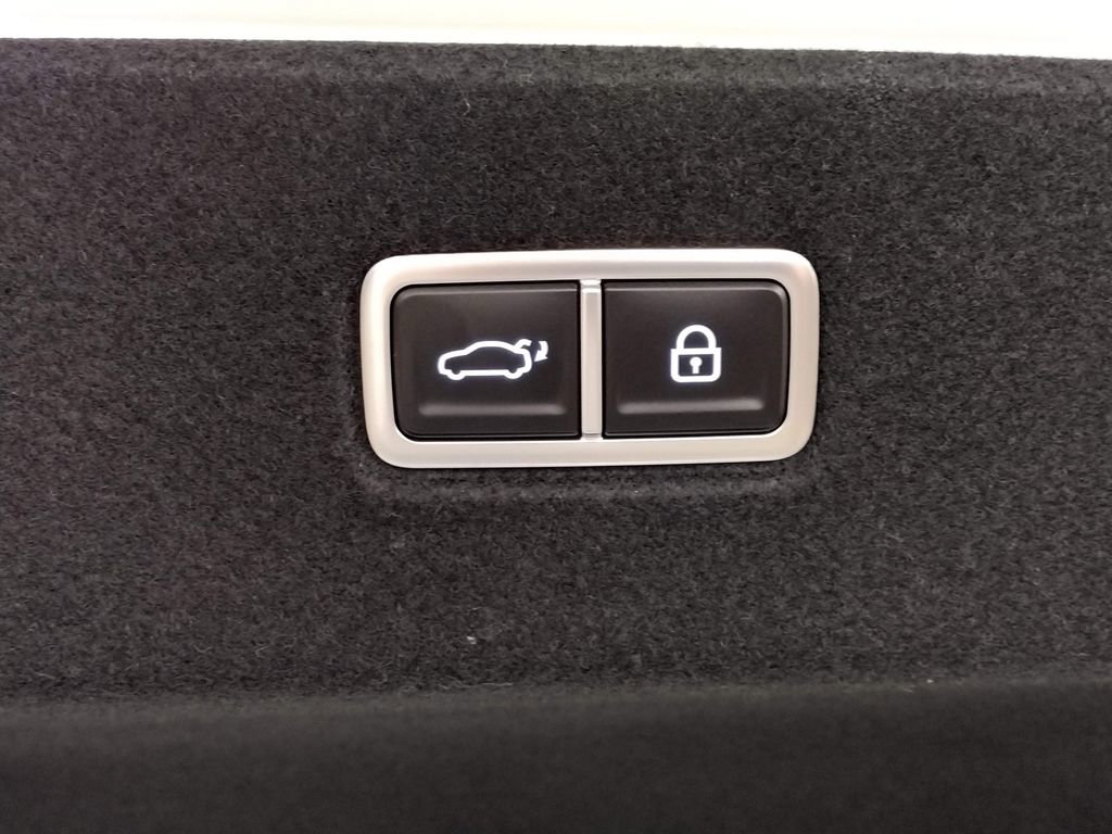 New 2025 Hyundai Ioniq 6 SEL AWD/4WD image 17